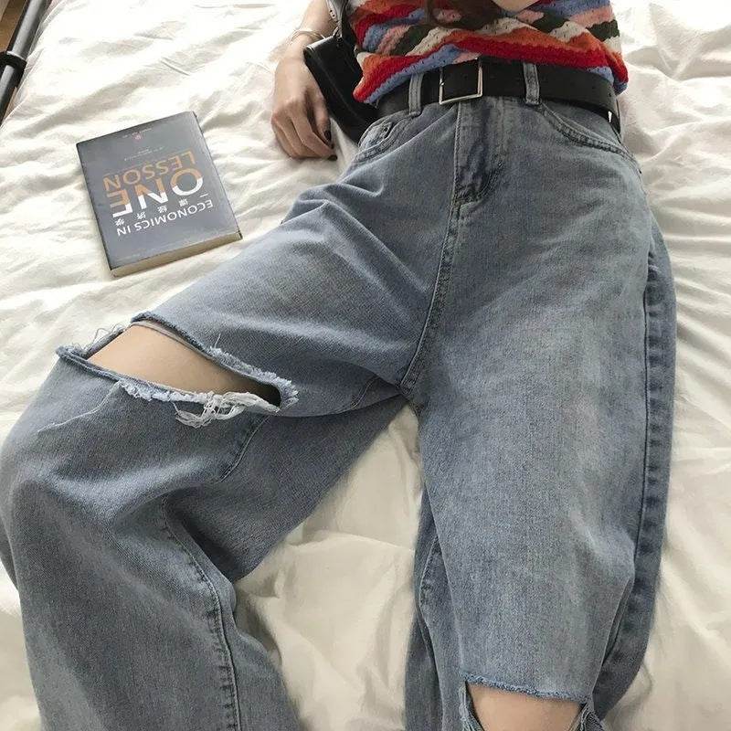 Oversized High Waist Ripped Jeans pant for Women - www.Shopthatapp.com