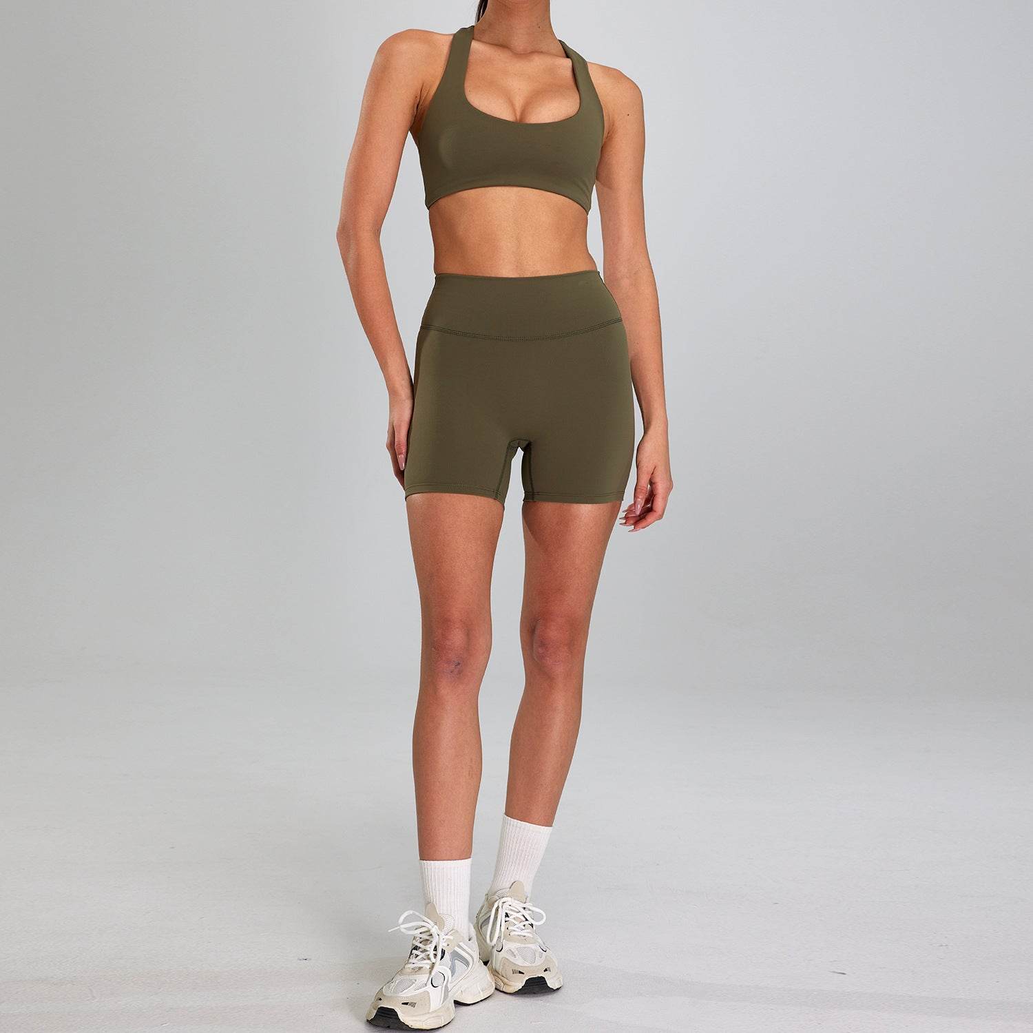 Stylish Fashion Gym clothes for women Crop workout top and Short Pant - www.Shopthatapp.com