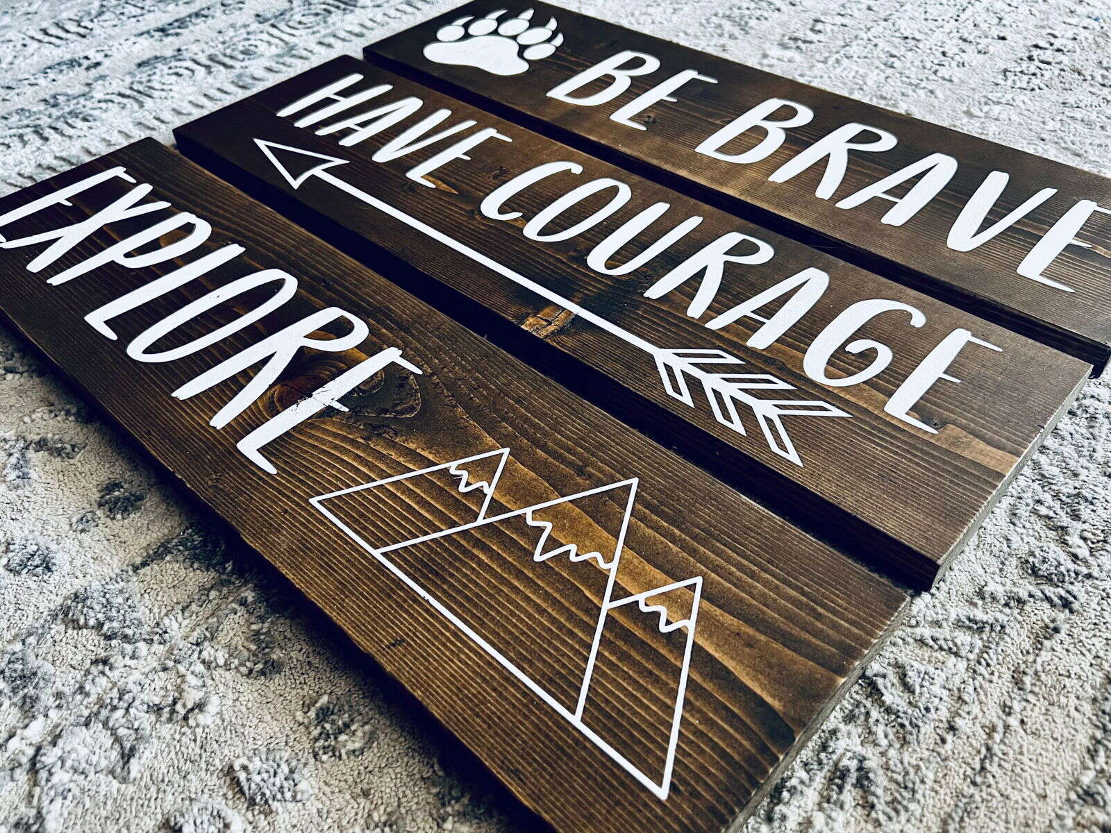 RusticGirls.Trilogy Be Brave Decor Sign for Home - Www.Shopthatapp.com