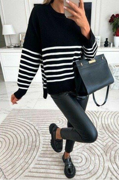 Pull en tricot rayé à col rond Bella