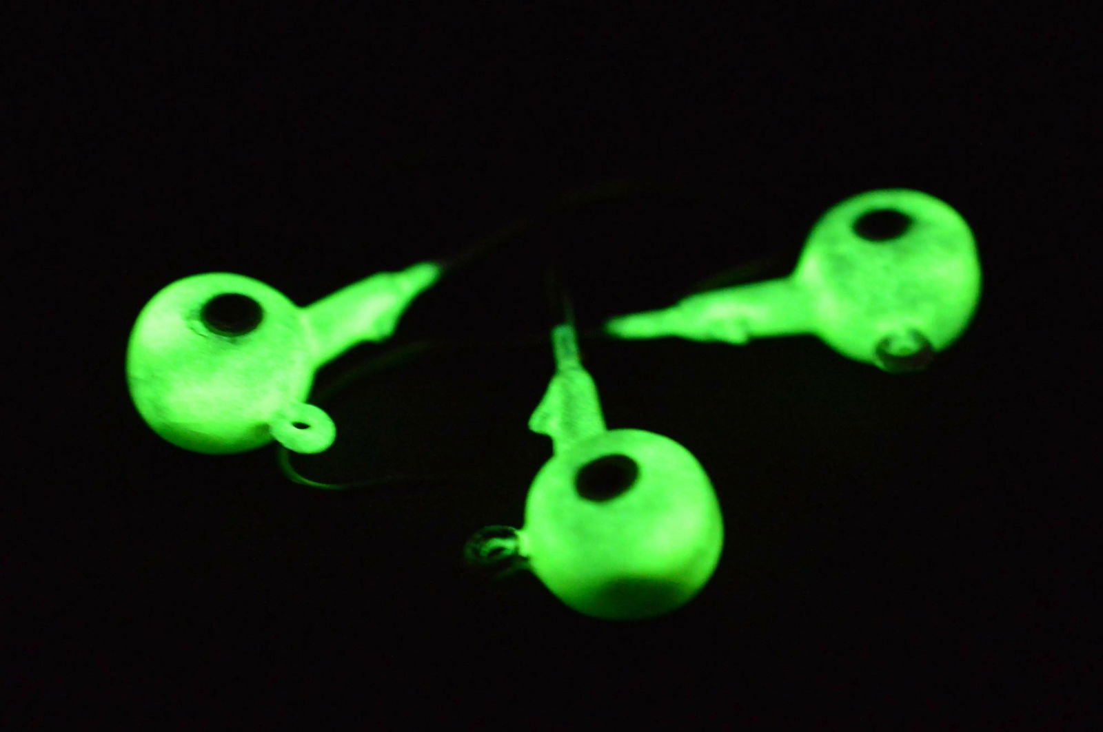 Big Sky Titan 3/8oz Heavy Duty Jig Heads Glow 3/pack - www.Shopthatapp.com