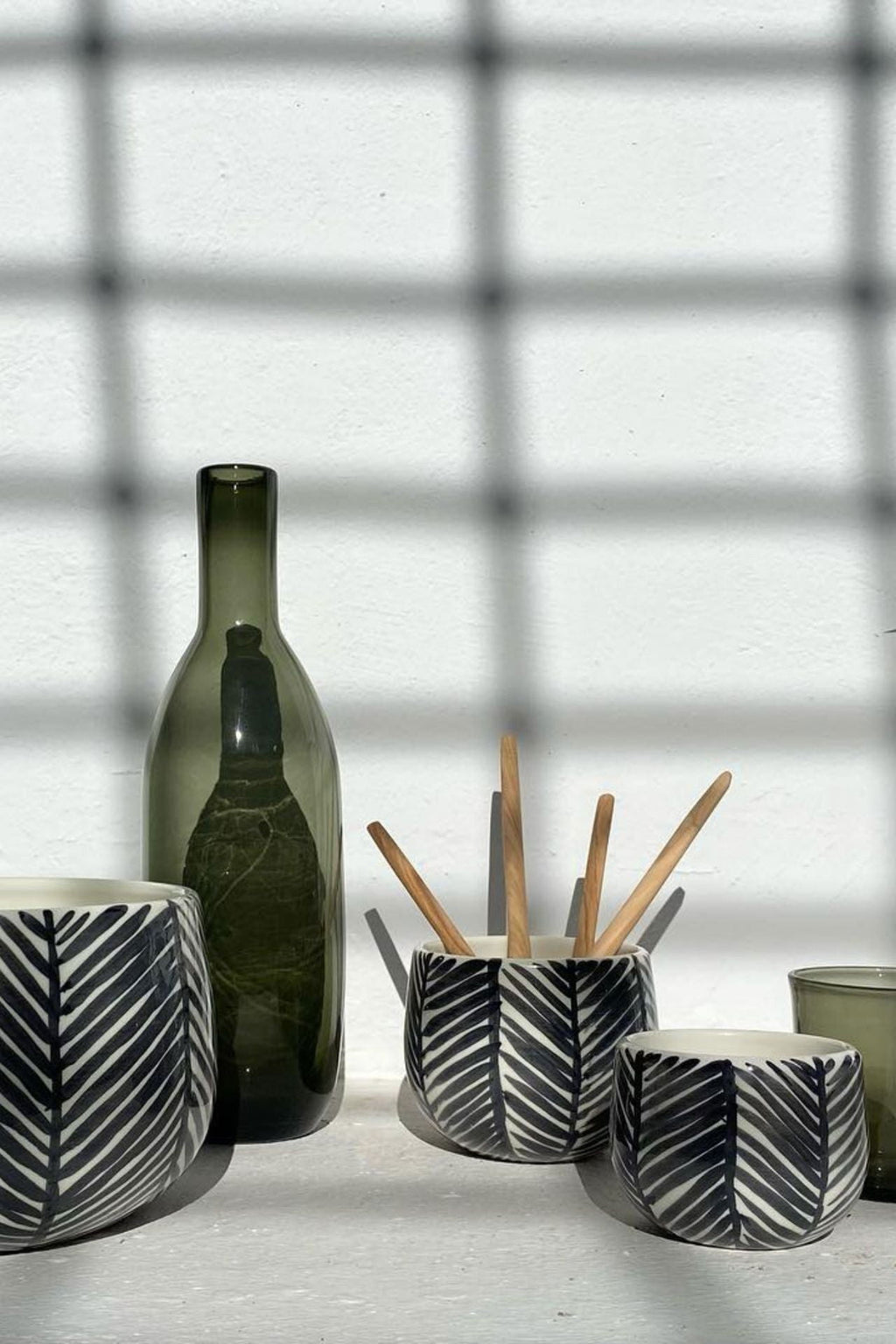 Black & White Ceramic Serving Bowl Set of 3 - www.Shopthatapp.com