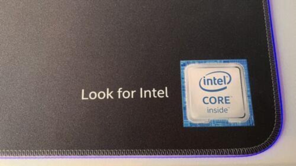 INTEL GAMING-MAUSPAD MIT BLAUER LED – USB-LEUCHTET – RUTSCHFEST (365 x 255 mm)