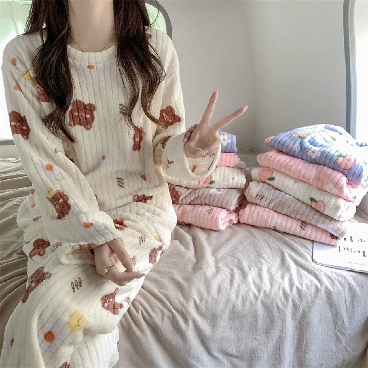 2pcs Women's Fall Winter Warm Pajamas Sets Coral Long Sleeve Cute Cartoon Bear Sleepwear Nightclothes - www.Shopthatapp.com