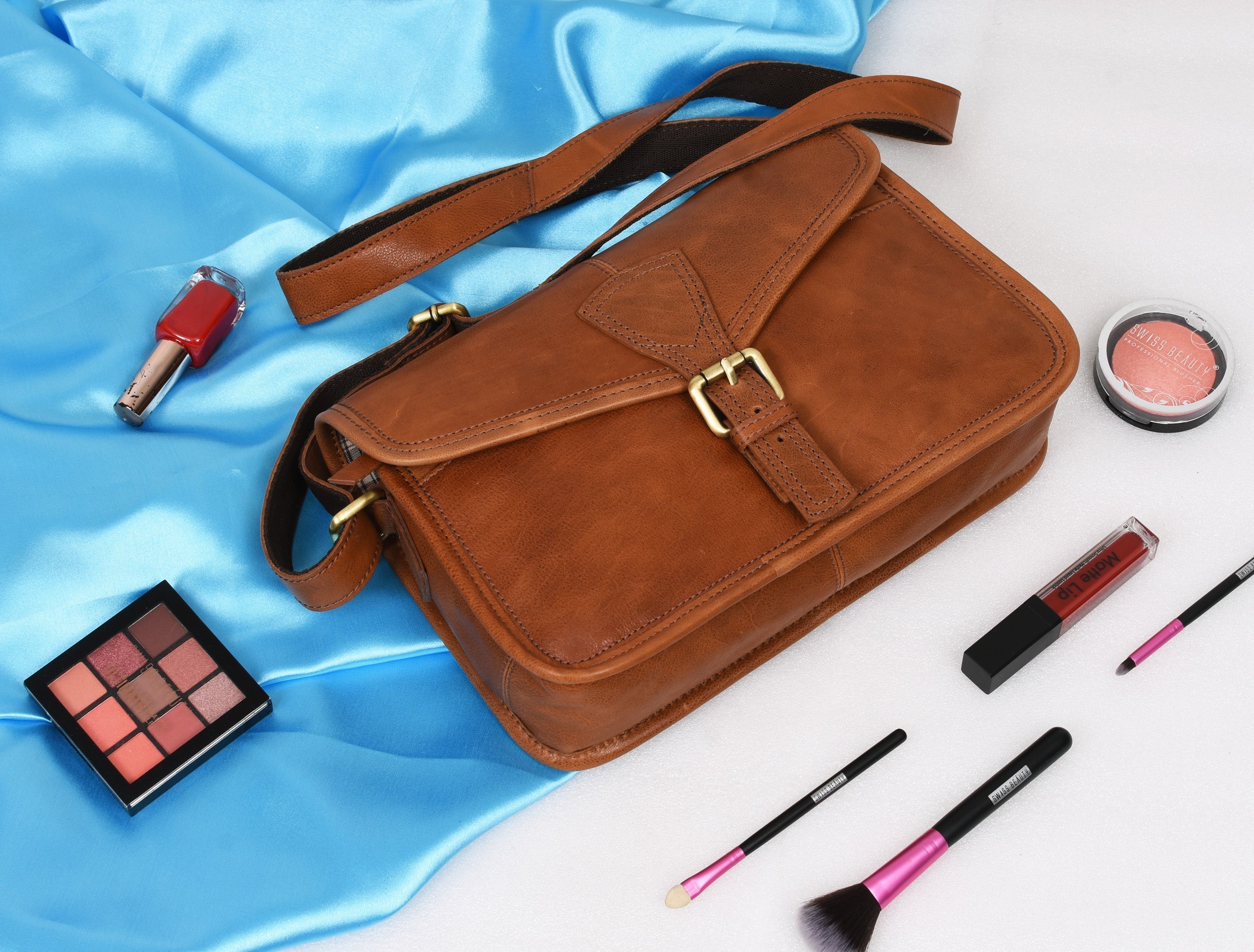 Calgary Leather Cross Body Bag - www.Shopthatapp.com