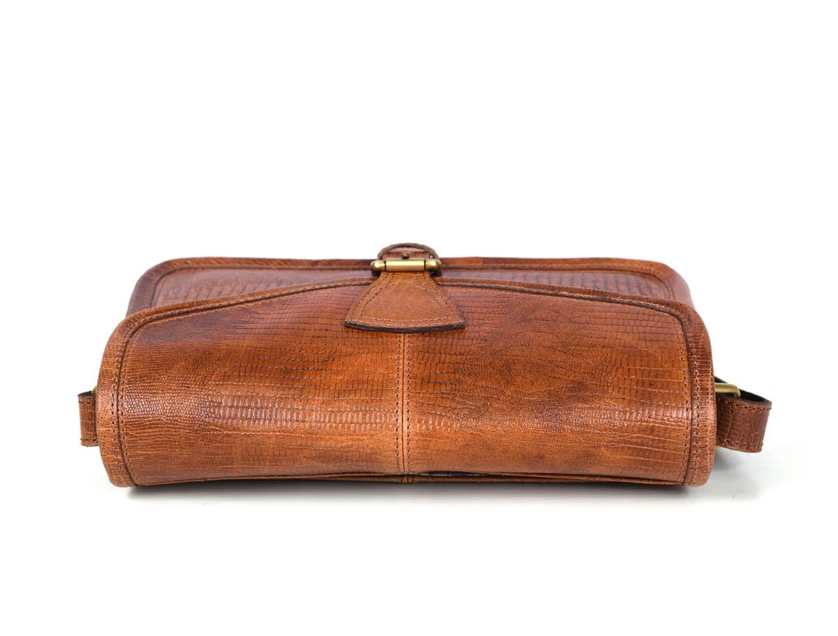 Calgary Leather Cross Body Bag - www.Shopthatapp.com