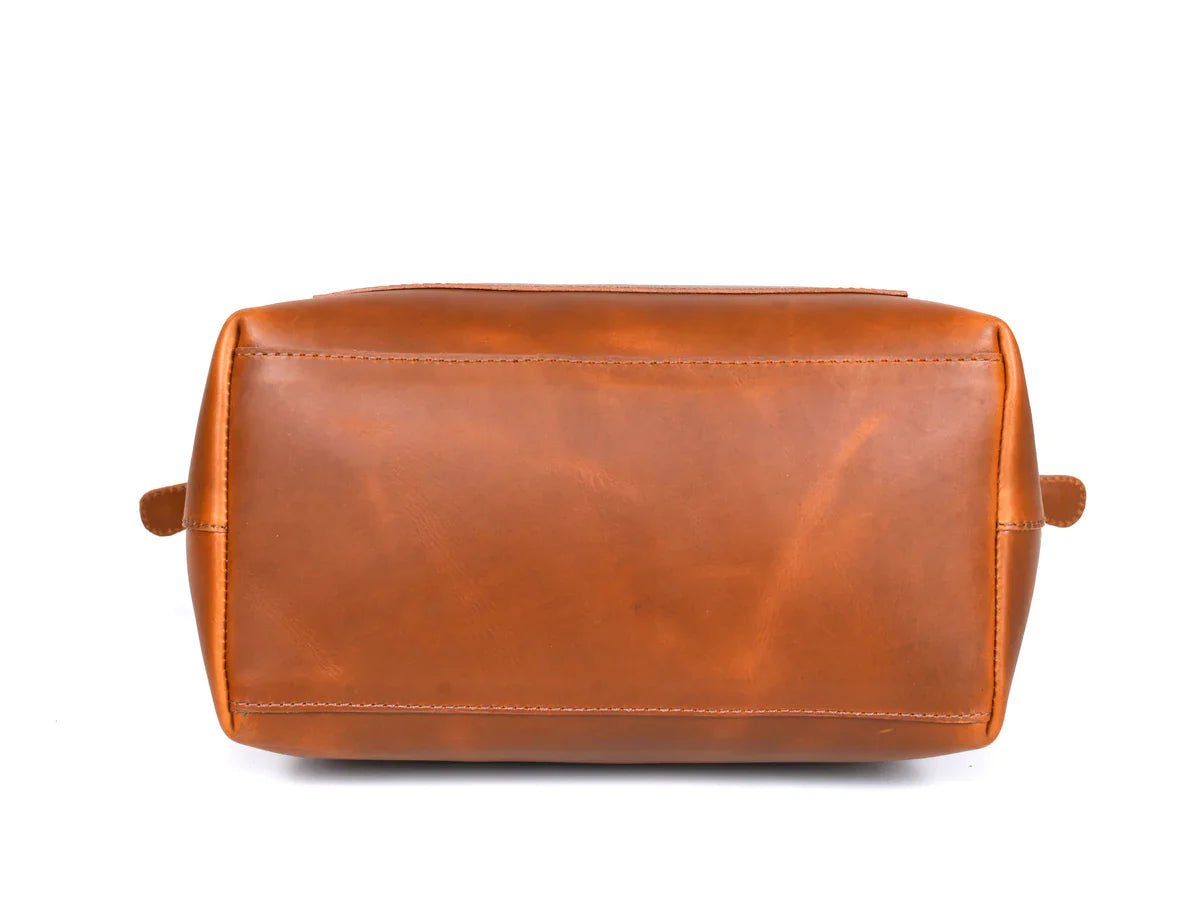Cassidy Leather Tote Bag - www.Shopthatapp.com