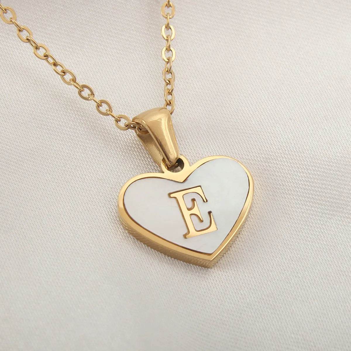 26 Letter Heart-shaped Necklace White Shell Love Clavicle Chain Fashion Personalized Necklace For Women Jewelry Valentine's Day - www.Shopthatapp.com