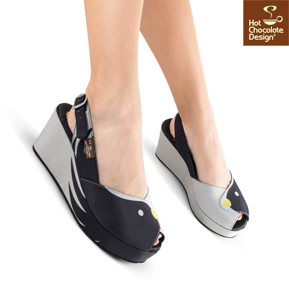 Chocolaticas® BLACK BIRD Women's Sandal - www.Shopthatapp.com