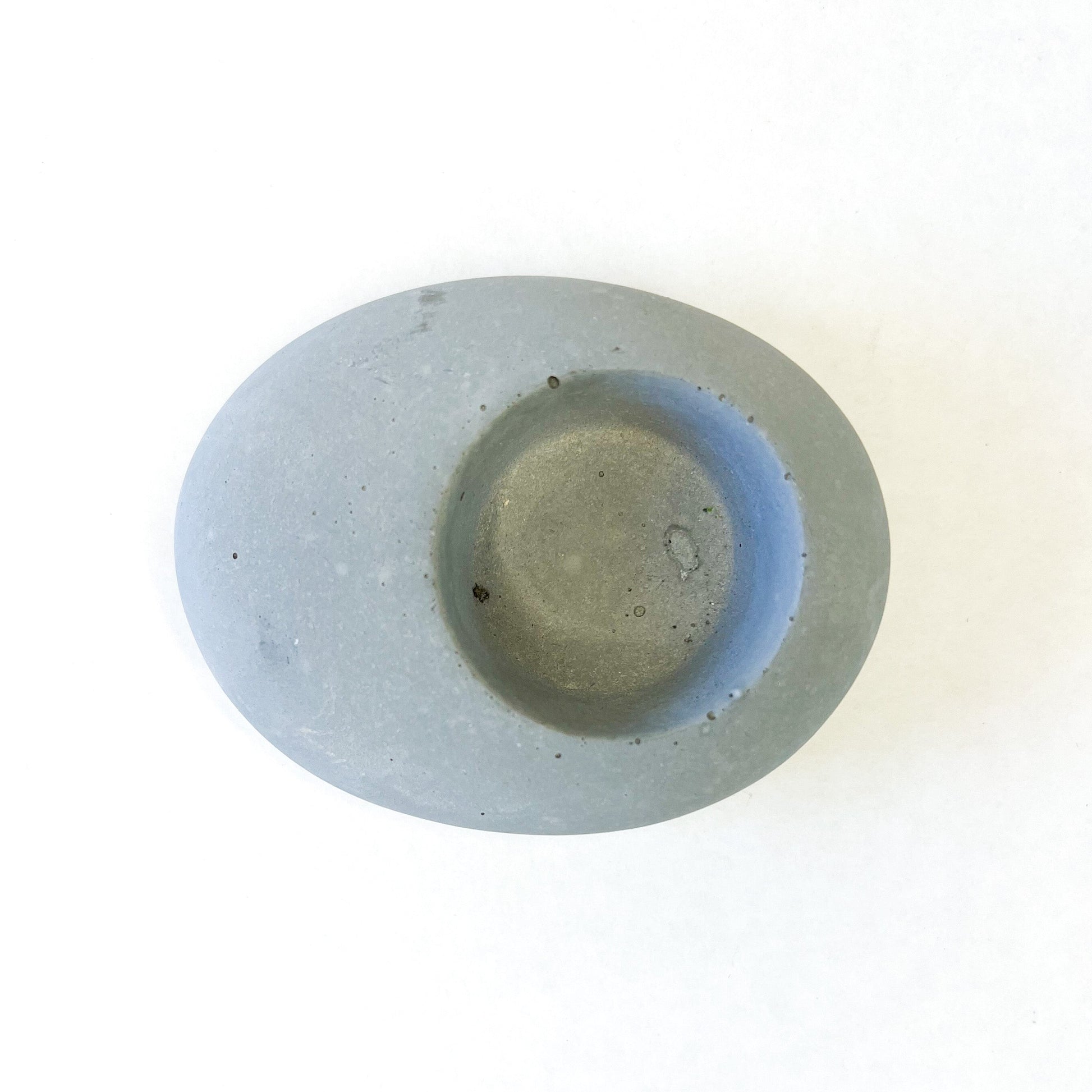 Concrete Pebble Planter - www.Shopthatapp.com