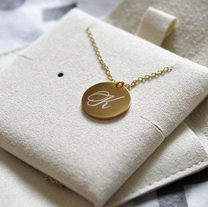 Collier gravé en cercle imprimé à la demande
