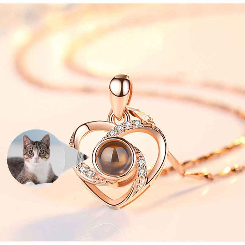 PetWithMe Custom pet necklace in heart design with sparkling gemstones and a unique pendant