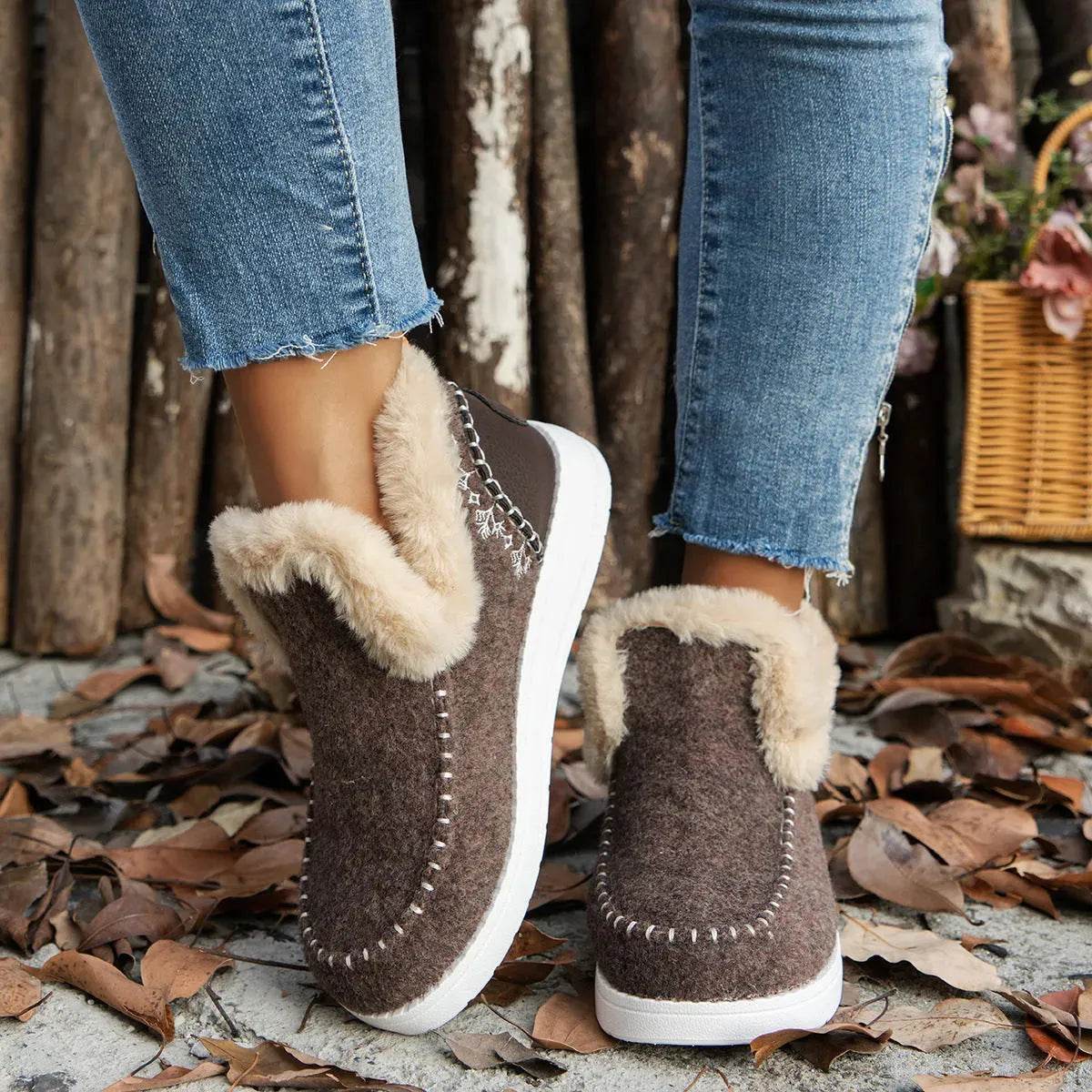 Plus Size Fleece-lined Thicker Raw Edge Warm Flat Bottom Plush Winter boot Shoes for women - www.Shopthatapp.com