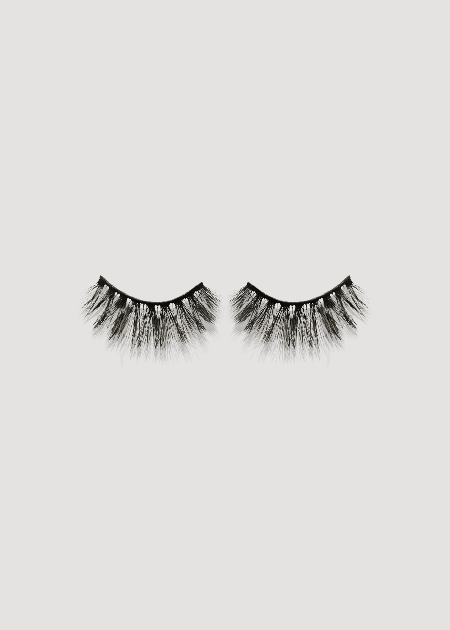 'Drama' False Lashes - www.Shopthatapp.com