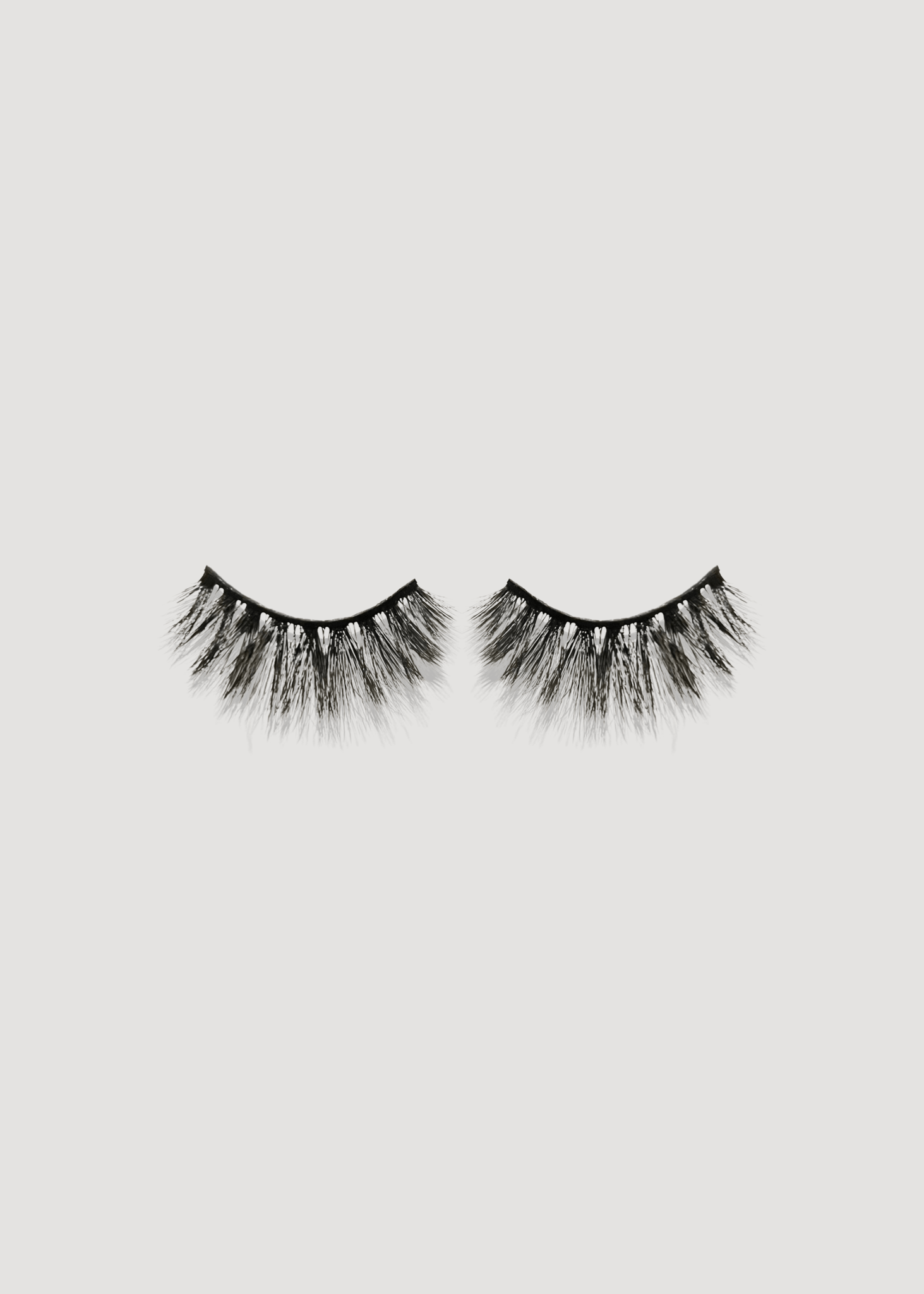 'Drama' False Lashes - www.Shopthatapp.com