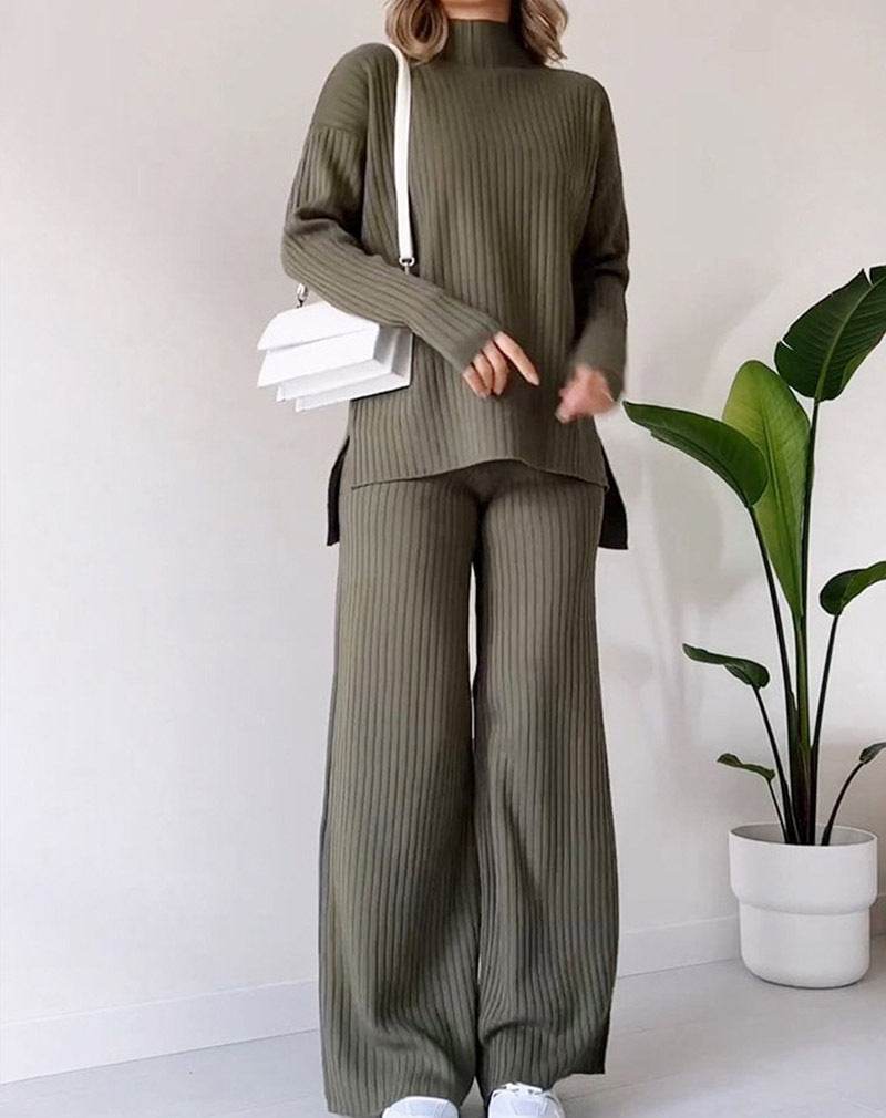Turtleneck Suit – Stylish Casual Loose-Fit Long Sleeve Outfit - www.Shopthatapp.com