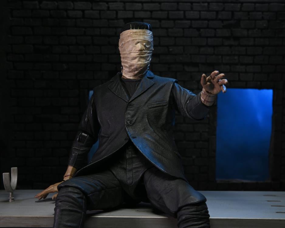 Universal Monsters Frankenstein Accessory Set - www.Shopthatapp.com