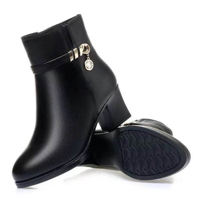 Velvet Thermal Non-slip Middle-aged And Elderly Female Boots - www.Shopthatapp.com