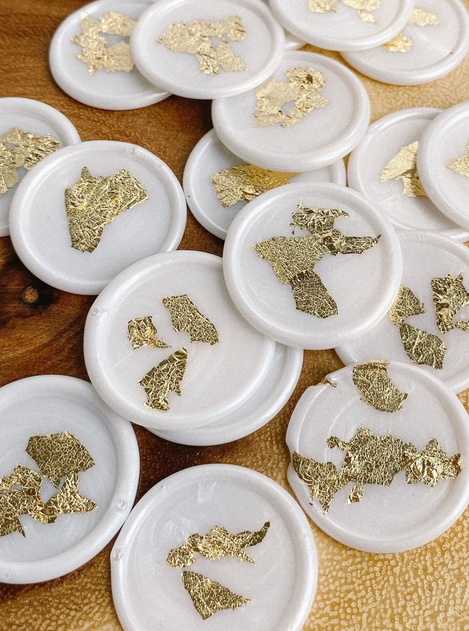 Gold foil wax seals - Set of 9 - www.Shopthatapp.com