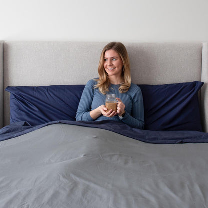 Housse de couette en satin (bleu marine, gris ou blanc)