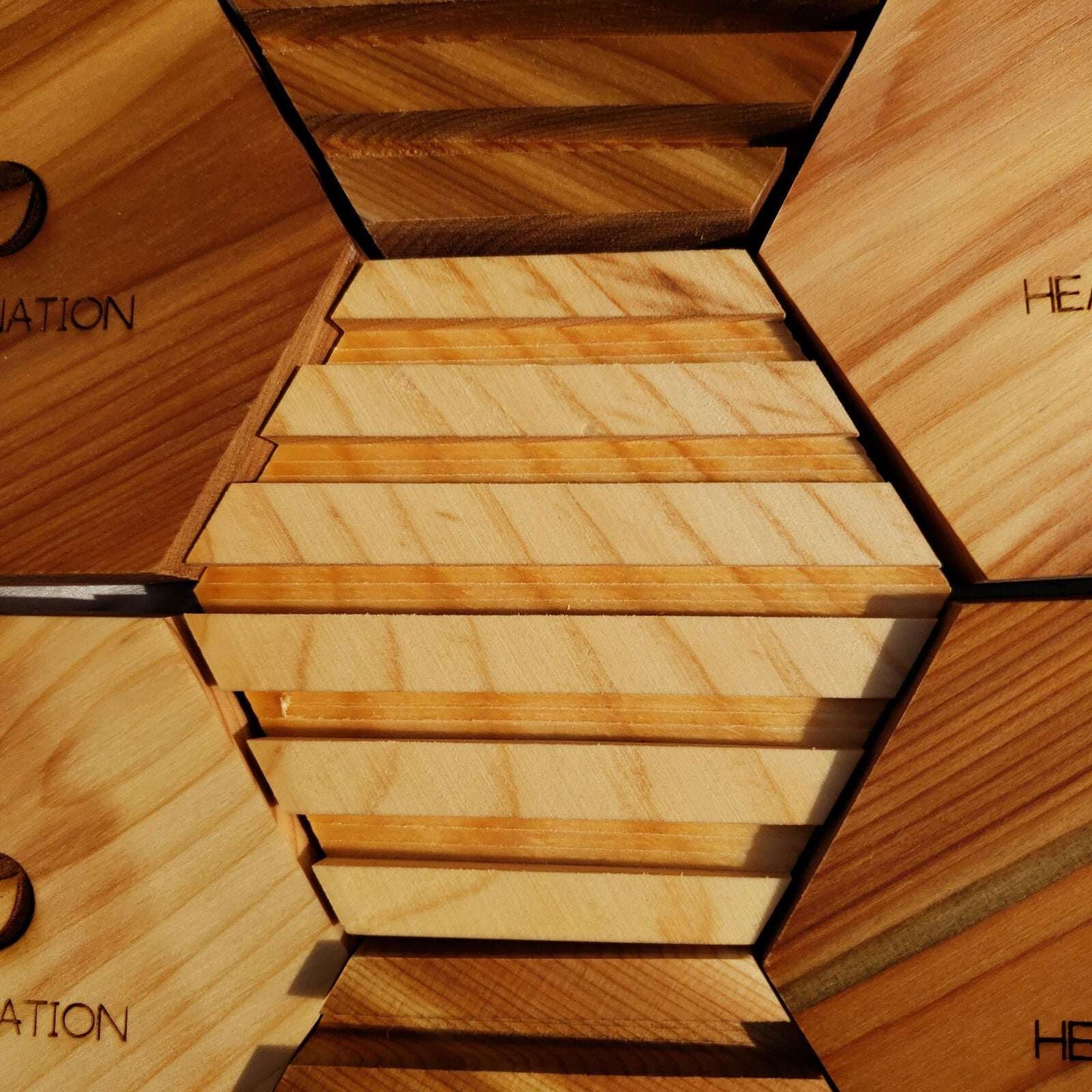 Heav Nation Canadian Wooden Soap Dish for Sustainable Living - Www.Shopthatapp.com