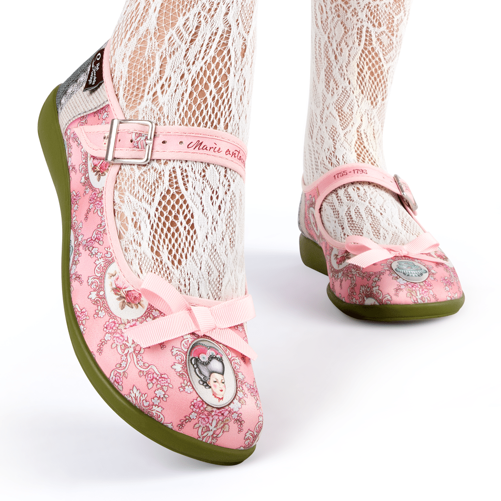 Hot Chocolate Design Marie Antoinette MJ - www.Shopthatapp.com