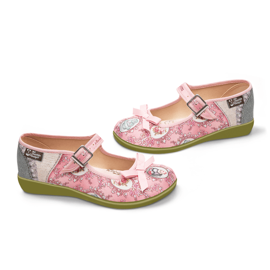 Hot Chocolate Design Marie Antoinette MJ - www.Shopthatapp.com