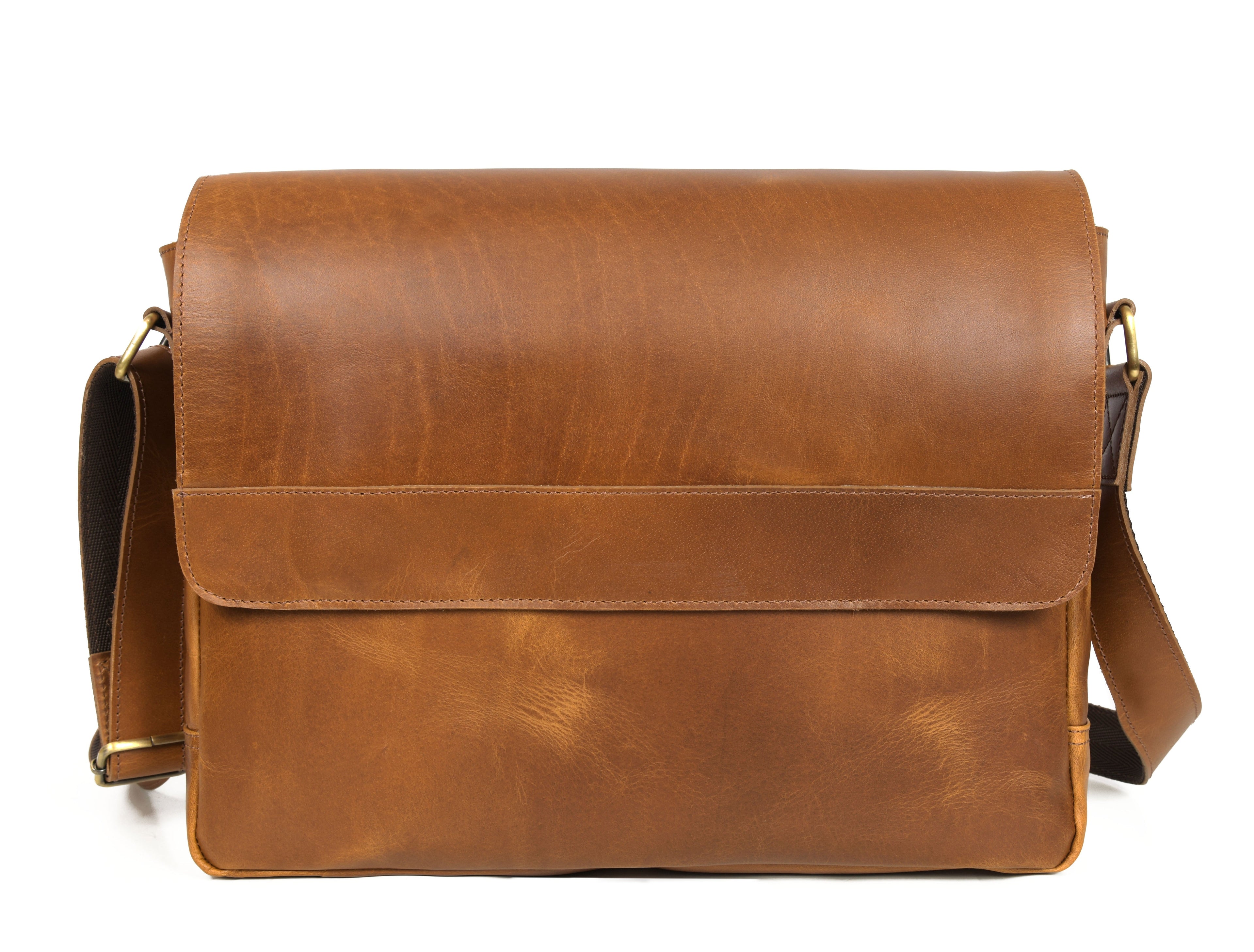 Hudson Leather Messenger Bag - Desert Tan - www.Shopthatapp.com