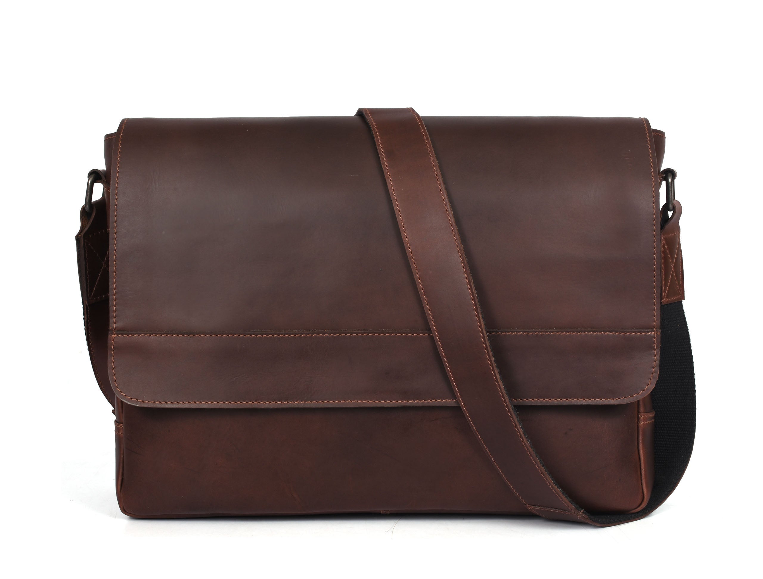 Hudson  Leather Messenger - Voyager - www.Shopthatapp.com