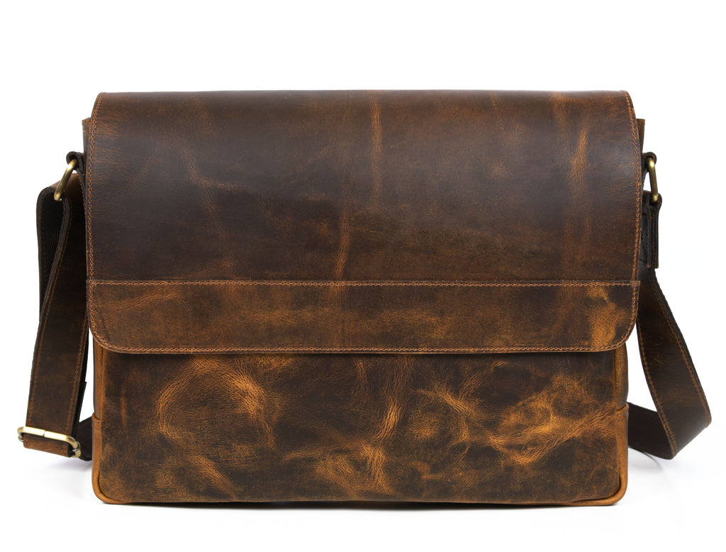 Husdon Leather Messenger Bag - Saddleback - www.Shopthatapp.com