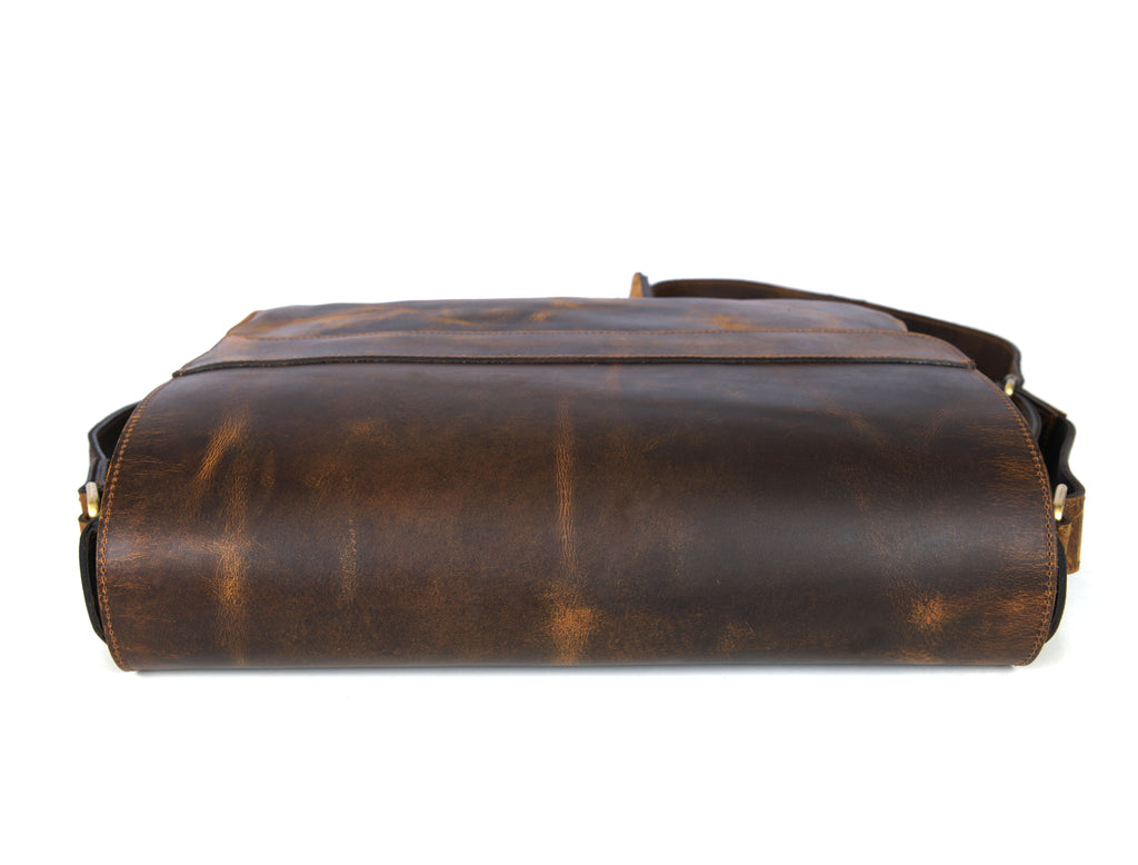 Husdon Leather Messenger Bag - Saddleback - www.Shopthatapp.com