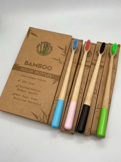 Brosses à dents en bambou biodégradables - 4 couleurs uniques