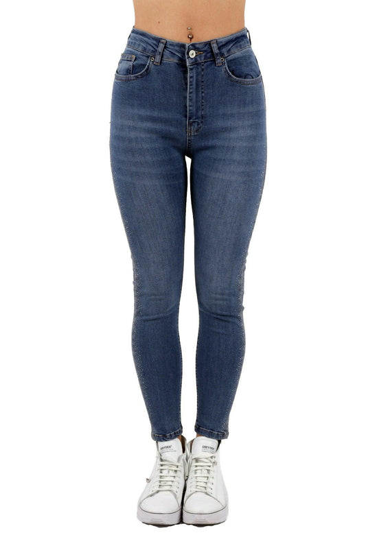 Isla Jeans - www.Shopthatapp.com