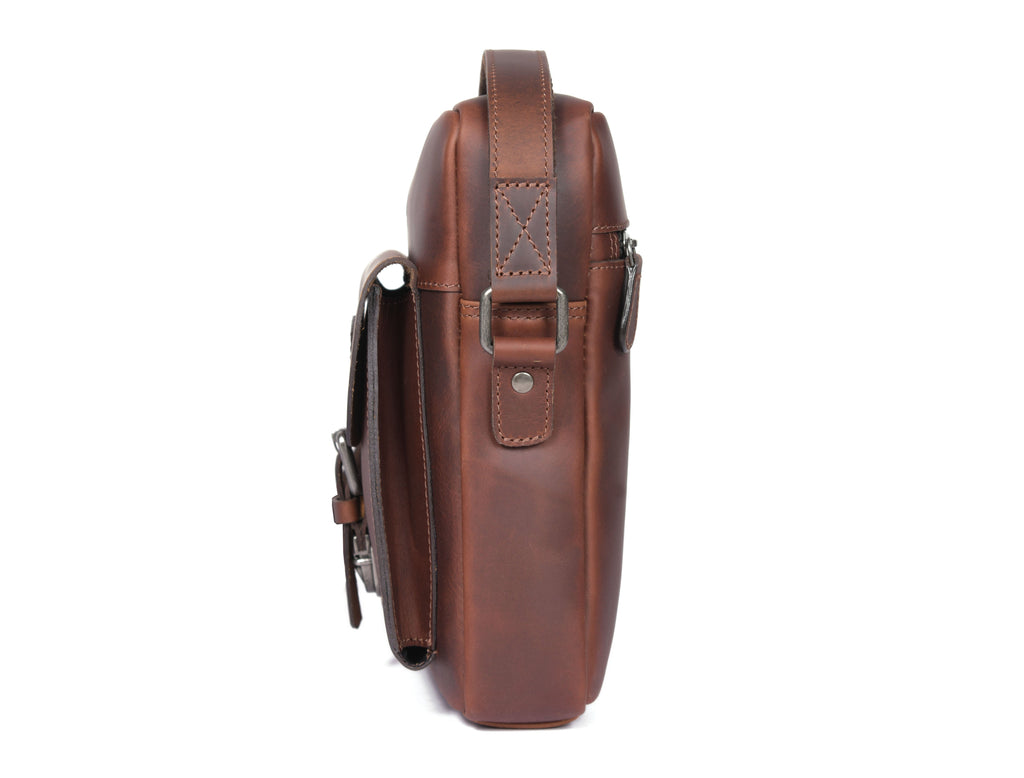 Leather Fanny Bag - www.Shopthatapp.com