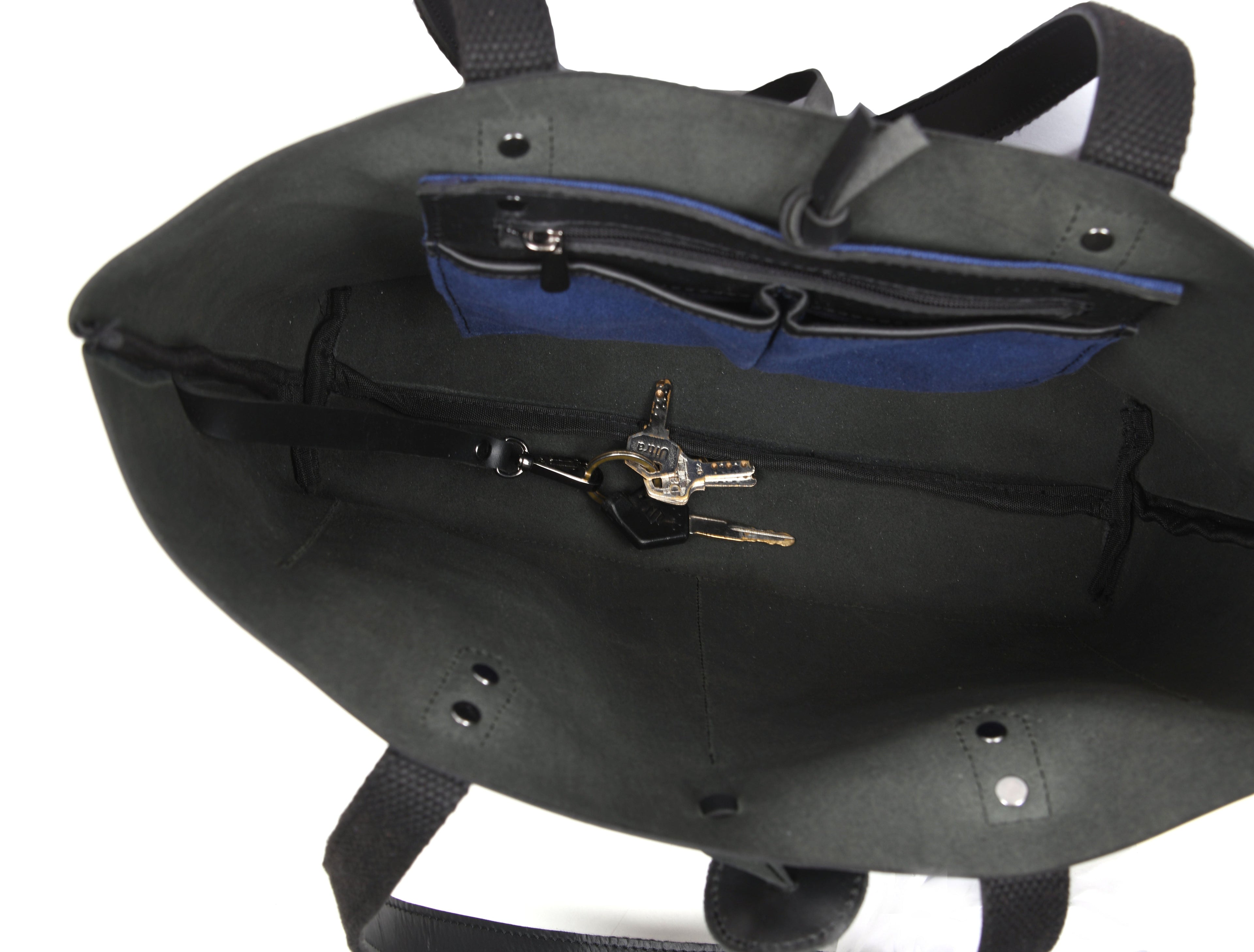 Leather Willow Tote - www.Shopthatapp.com