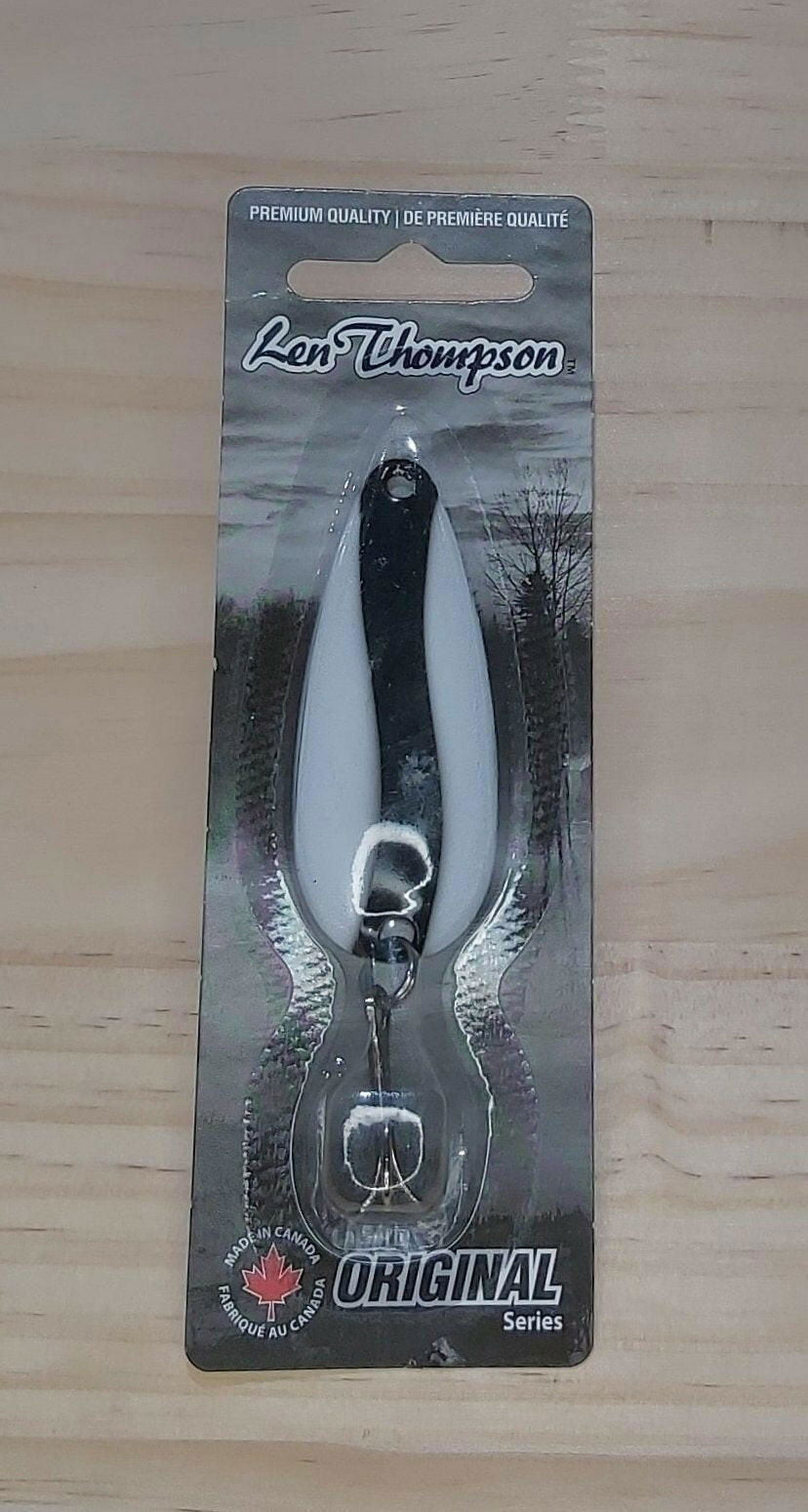 Len Thompson Black & White Spoons - www.Shopthatapp.com