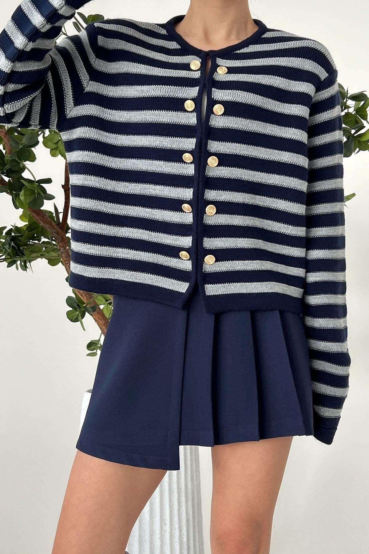 Lyla Double Button Striped Cardigan - www.Shopthatapp.com