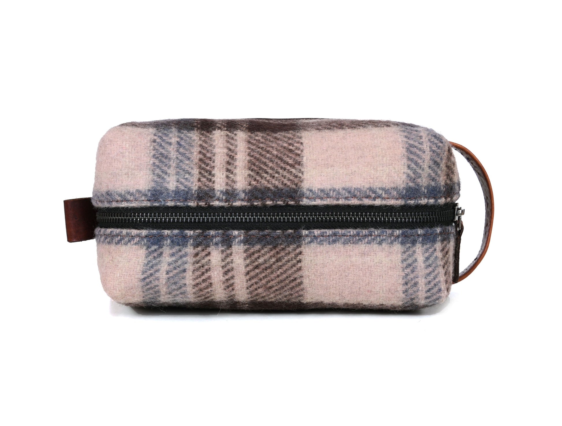 Manchester Leather Toiletry Bag - www.Shopthatapp.com
