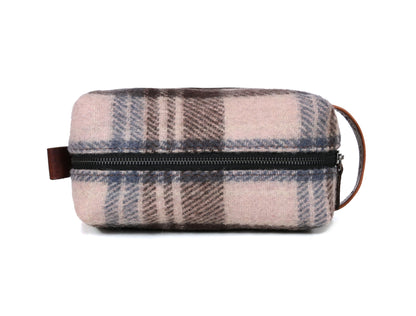 Manchester Leather Toiletry Bag - www.Shopthatapp.com