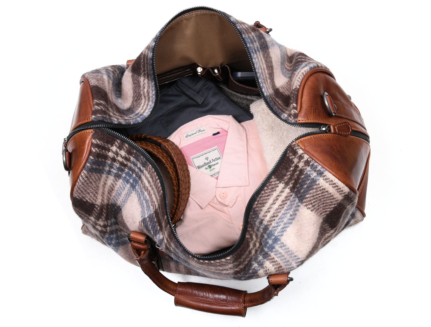 Manchester Leather & Tweed Duffle Bag - www.Shopthatapp.com