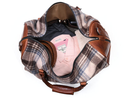 Manchester Leather & Tweed Duffle Bag - www.Shopthatapp.com