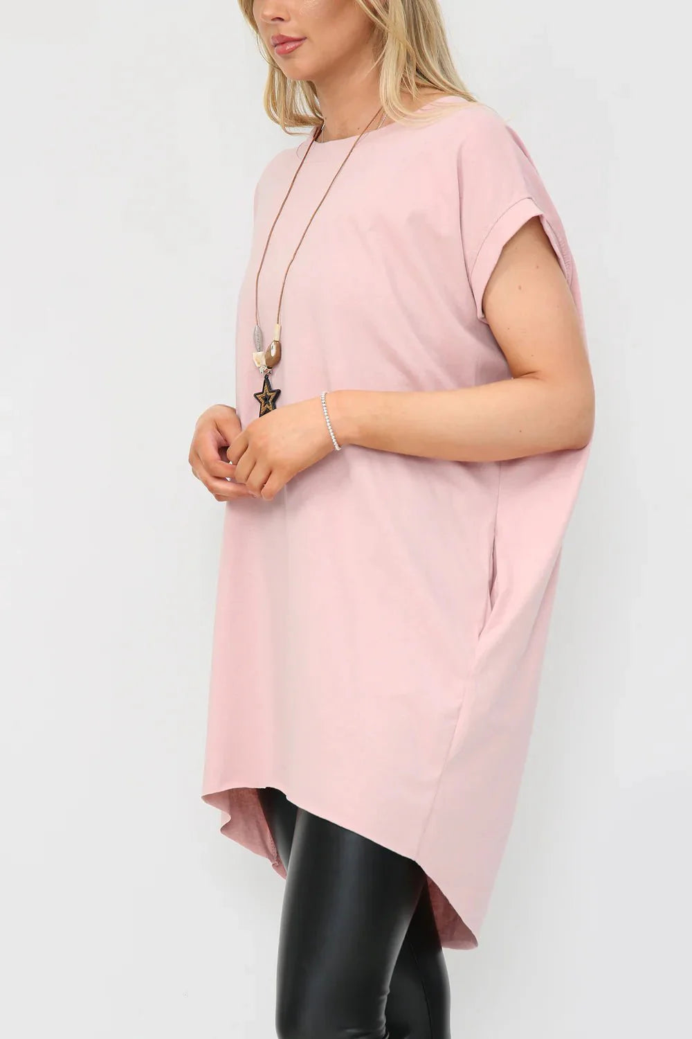 Milla Oversized T-Shirt with Necklace - www.Shopthatapp.com