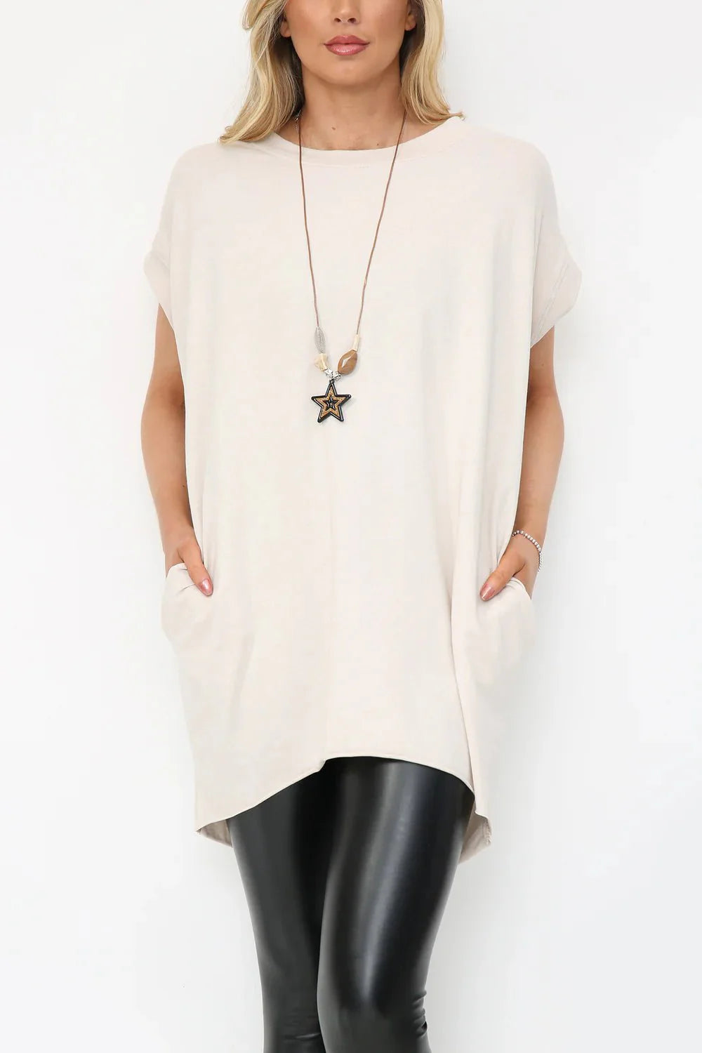 Milla Oversized T-Shirt with Necklace - www.Shopthatapp.com