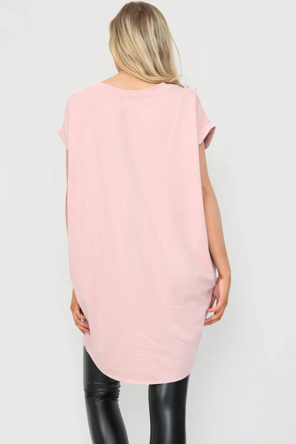 Milla Oversized T-Shirt with Necklace - www.Shopthatapp.com