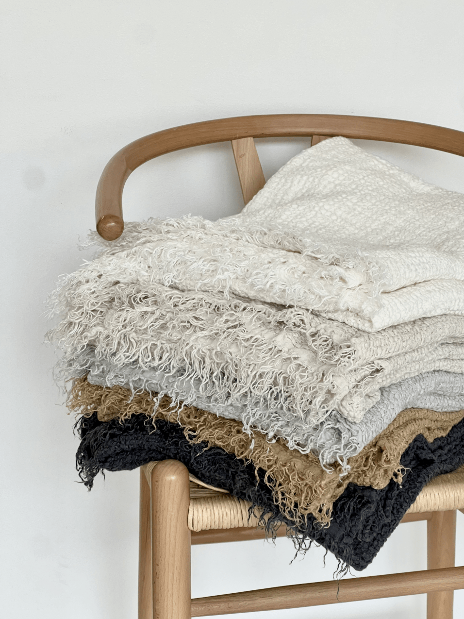 Nantucket Linen Throw - available in 5 colors - www.Shopthatapp.com