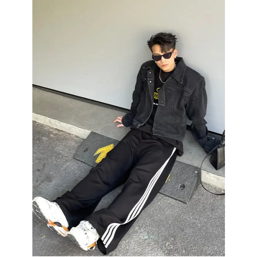 Niche Patchwork To Make Old Denim Coats For Men And Women - www.Shopthatapp.com