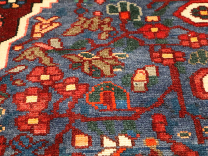 Persian Bakhtiari Rug | 5' 2" x 9' 10" - www.Shopthatapp.com