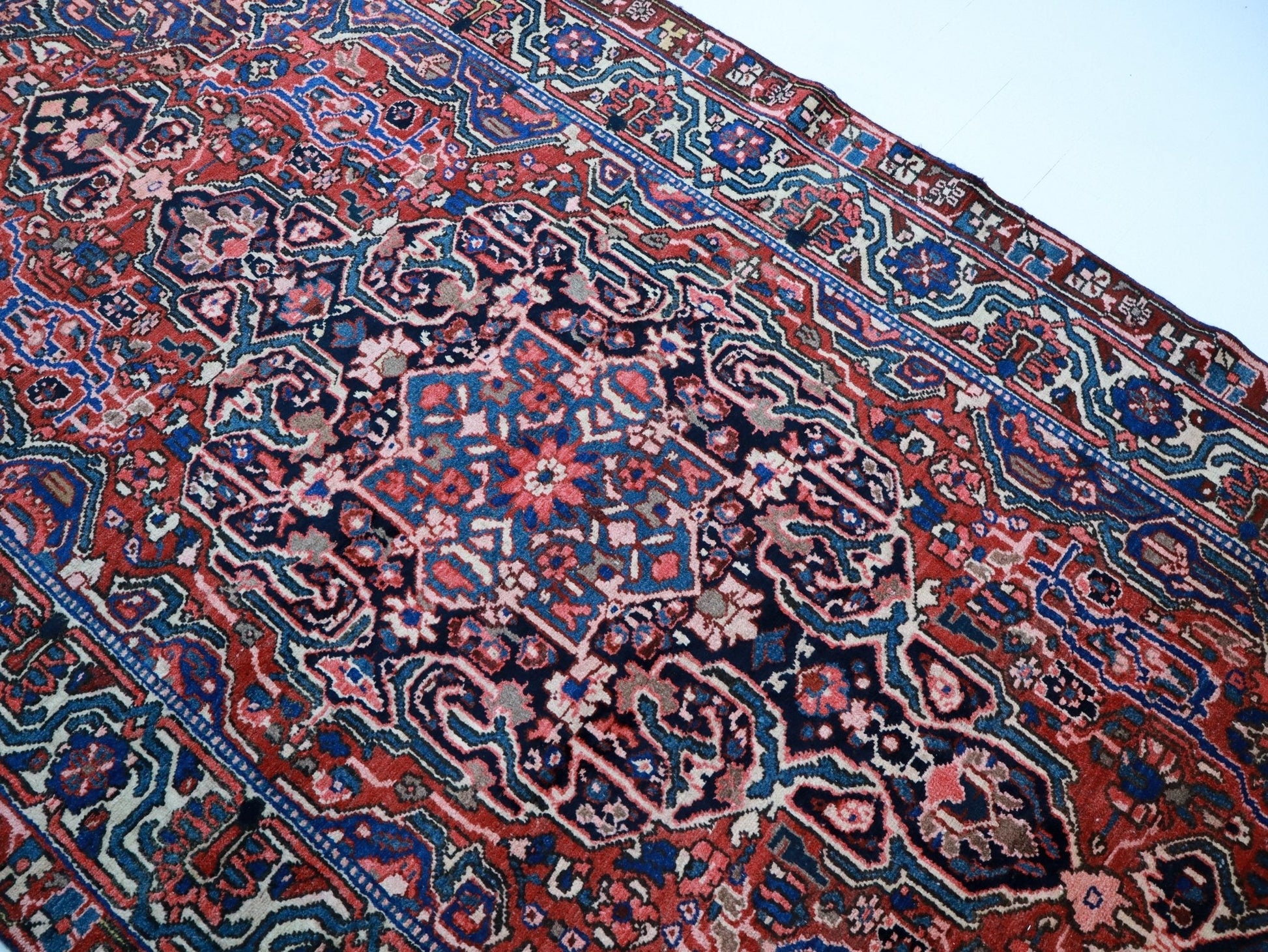 Persian Bakhtiari Rug | 5' 5" x 10' - www.Shopthatapp.com