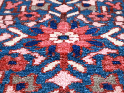 Persian Bakhtiari Rug | 5' 5" x 10' - www.Shopthatapp.com