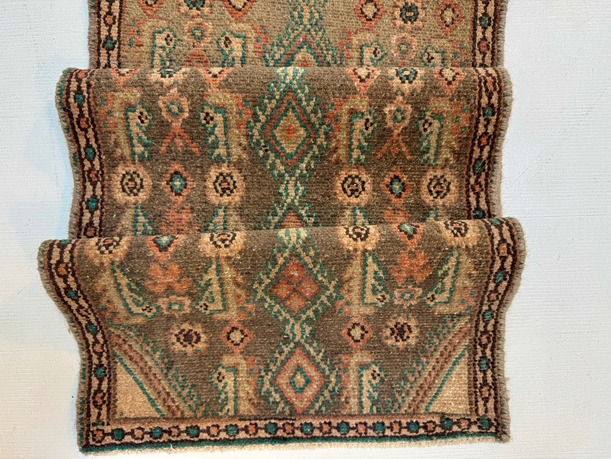 Persian Borujerd Runner Rug | 1' 10” x 6' 5" - www.Shopthatapp.com